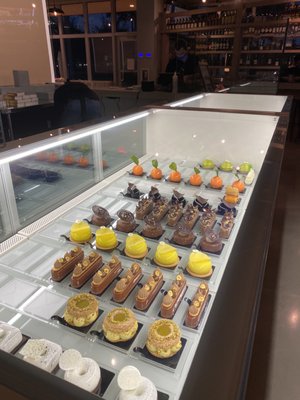 Bachour Restaurant & Bar by null