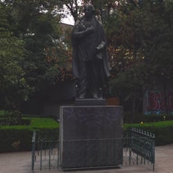 Plaza Melchor Ocampo - Escultura Melchor Ocampo