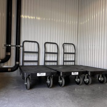 Lock & Leave Storage - Self Storage Near Me - Lake Forest, California