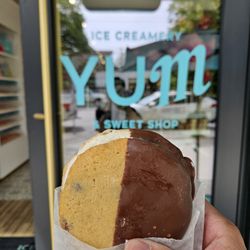Yum Sweet Shop