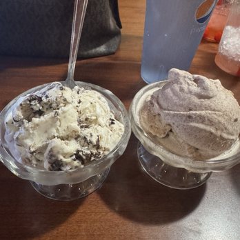 John's Pizza - Oreo Ice Cream & Reese's Ice Cream Scoops - Pizza Near Me - Ridgecrest, California John's Pizza - Oreo Ice Cream & Reese's Ice Cream Scoops - Pizza Near Me - Ridgecrest, California