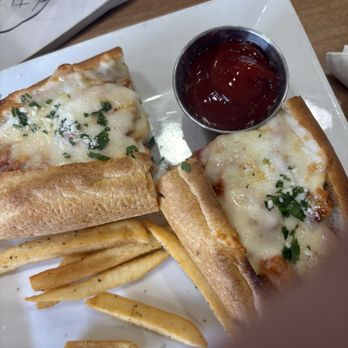 Brooklyn V's Pizza - Chicken parm - Pizza Near Me - Chandler, Arizona