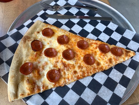 Junior's Pizza by null