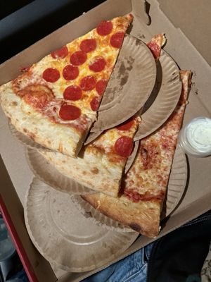 Benny Ravello's by null