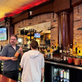 Ryan's on York - Great staff - American Near Me - Manitowoc, Wisconsin Ryan's on York - Great staff - American Near Me - Manitowoc, Wisconsin