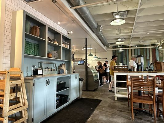 Leoda's Kitchen and Pie Shop by null