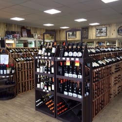 Winter Park Wine and Spirits - Great wine selection!!!!
