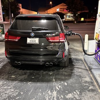Radical Auto - 2015 BMW X5 M first fill up - Used Car Dealers Near Me - Burbank, California Radical Auto - 2015 BMW X5 M first fill up - Used Car Dealers Near Me - Burbank, California