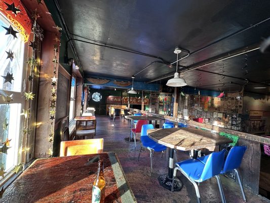 Zoo Tavern by null
