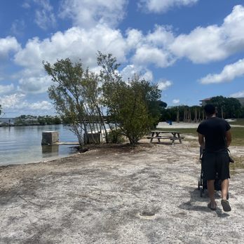 Rowell's Waterfront Park - Parks Near Me - Key Largo, Florida