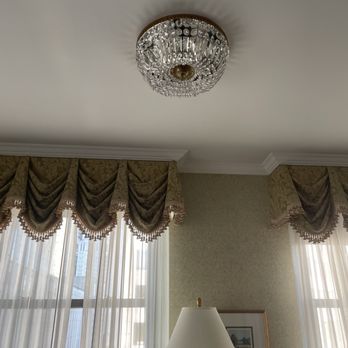 The Drake - Hotels Near Me - Chicago, Illinois