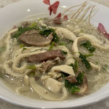 Miss Li - Lamb Soup w/ Vermicelli & Lamb Innards 羊杂粉丝汤 - Chinese Near Me - Flushing, New York