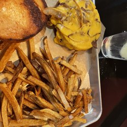 Wölfies Bierhaus - Fried bologna