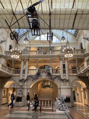 Bristol Museum & Art Gallery by null