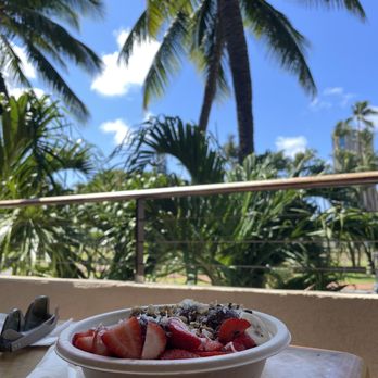 Waffle and Berry - Açaí bowl with view from patio - Waffles Near Me - Honolulu, Hawaii Waffle and Berry - Açaí bowl with view from patio - Waffles Near Me - Honolulu, Hawaii
