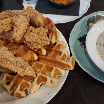 Table 33 - Chicken and gluten-free waffle with sriracha syrup, and a side of grits -- all delicious!! - Breakfast & Brunch Near Me - Dayton, Ohio