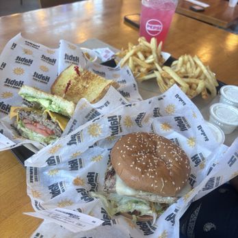 Habit Burger & Grill - Ahi Tuna Filet Sandwich Meal  Santa Barbara Char - Salad Near Me - Echo Park, California