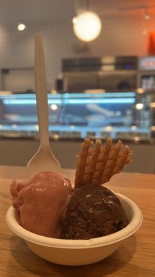 Jeni's Splendid Ice Creams by null