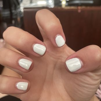 Beauty Lounge Spa - Visible gaps at the start of my nail‍ - Nail Salons Near Me - Carson, California