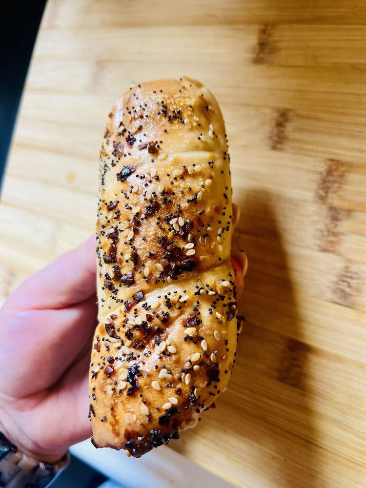 NEW GARDEN BAGEL Updated August 2024 210 Photos & 223 Reviews