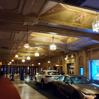 Atlanta Ghosts - Ok, 1st pic in foyer.  over by car to right, blurry figure that isn't there in 2nd pic I took - Walking Tours Near Me - Atlanta, Georgia