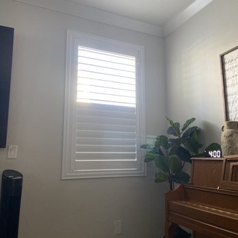 Superior Blinds and More - Plain style - Shades & Blinds Near Me - Long Beach, California Superior Blinds and More - Plain style - Shades & Blinds Near Me - Long Beach, California