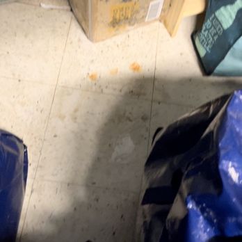 Extra Space Storage - Water sitting on the floor of my unit. - Self Storage Near Me - New York, New York Extra Space Storage - Water sitting on the floor of my unit. - Self Storage Near Me - New York, New York