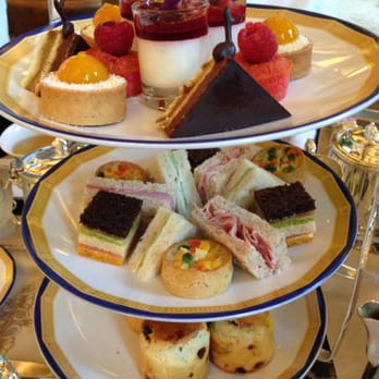 香港半島酒店 - tea and crumpets for 3, enough to feed 4 ppl though - Hotels Near Me - Hong Kong, HK