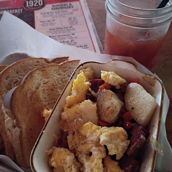 Workers Tavern - Corned Beef Hash and Bloody Mary. - Dive Bars Near Me - Astoria, Oregon Workers Tavern - Corned Beef Hash and Bloody Mary. - Dive Bars Near Me - Astoria, Oregon