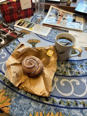 The Dusty Knuckle Bakery by null