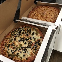 Thin Crust Cheese Pizza olives onion green pepper Thin Crust Cheese Pizza olives onion green pepper
