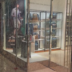The Tumi Store