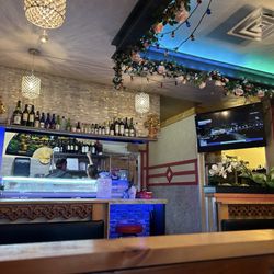 Thai Hut Garden - Sushi bar