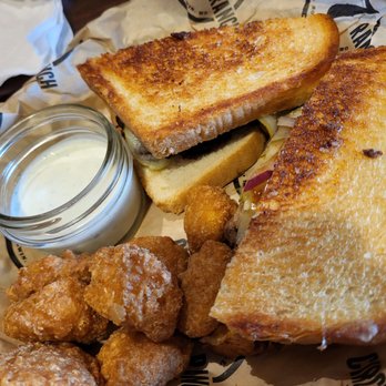 Circle 7 Ranch - Brisket sandwich w corn nuggets - Burgers Near Me - St. Louis, Missouri