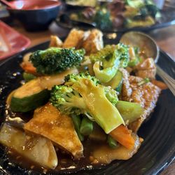 Peony Palace - Fried tofu with mixed vegetables