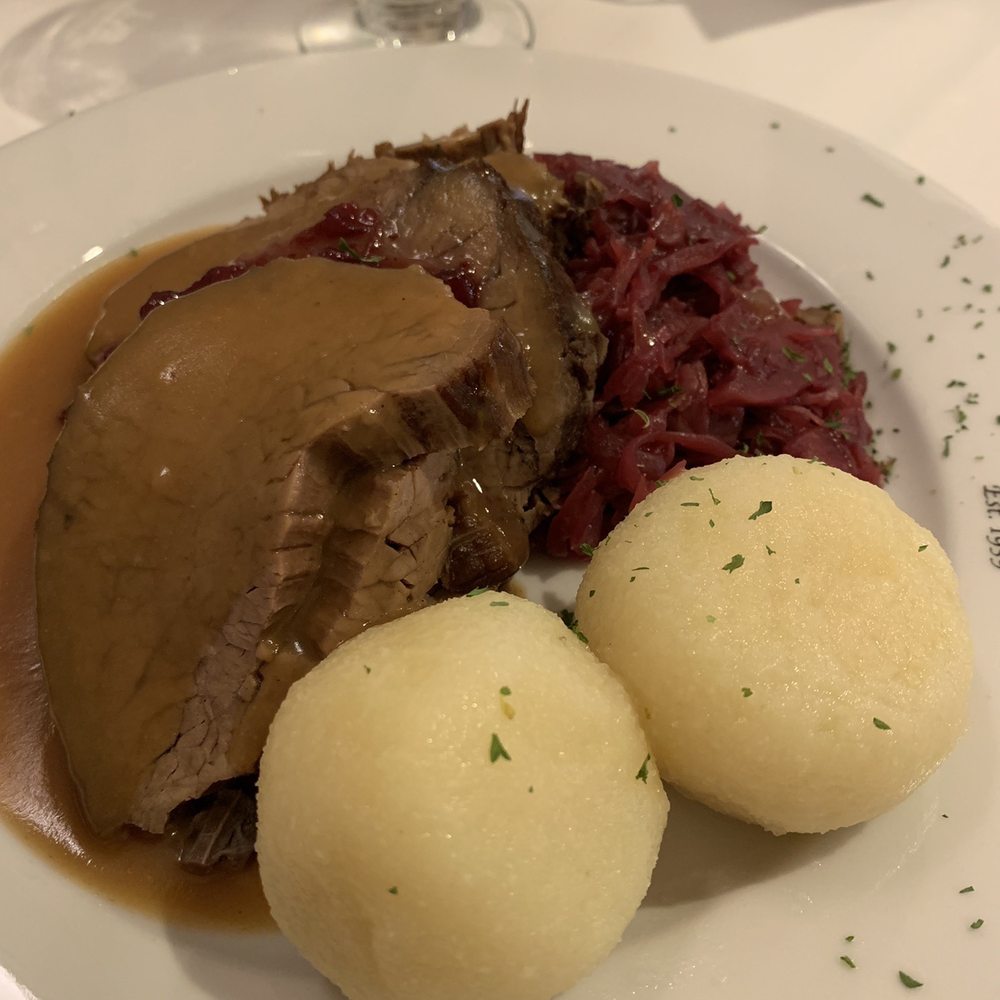 Plattduetsche Park - Rheinischer sauerbraten - German Near Me - Franklin Square, New York