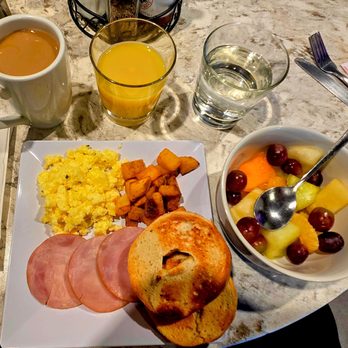 Hyatt Place Biloxi - Amazing selections in the complimentary breakfast. - Hotels Near Me - Biloxi, Mississippi