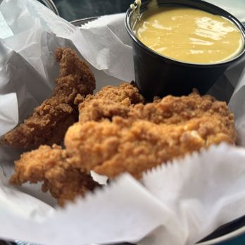 Vickery's Bar & Grill - Chicken Fingers - Bars Near Me - Mount Pleasant, South Carolina Vickery's Bar & Grill - Chicken Fingers - Bars Near Me - Mount Pleasant, South Carolina