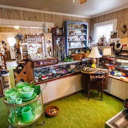Grandma's Antiques - Grandma's Antiques