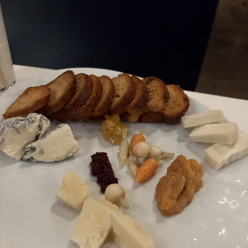 Foray - Cheese plate - New American Near Me - Carmel-by-the-Sea, California