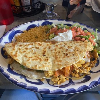 El Pedregal - Chicken Quesadilla - Mexican Near Me - Circleville, Ohio