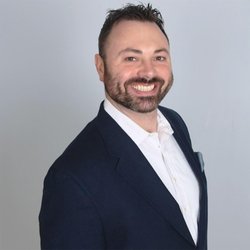 Sierra Pacific Mortgage - Christopher Graves, Manager, NMLS #: 56904