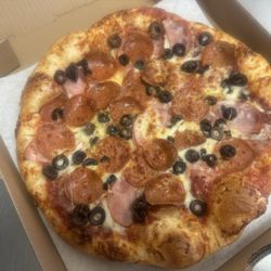 7th Street Pizza - Pepperoni Canadian bacon and olives
