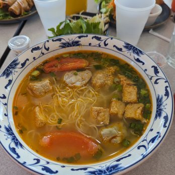 Bep Co Tham - KN Kitchen - V1 - Bun Rieu (Crab paste vermicelli soup) - Vietnamese Near Me - Austin, Texas Bep Co Tham - KN Kitchen - V1 - Bun Rieu (Crab paste vermicelli soup) - Vietnamese Near Me - Austin, Texas