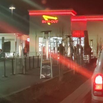In-N-Out Burger - nearing the pay window in the drivethru - Fast Food Near Me - Aurora, Colorado