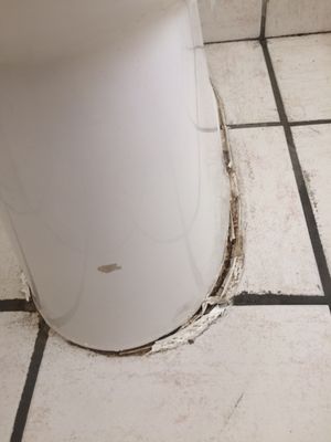Photo of Motel 6 - Barstow, CA, US. grout around the toilet