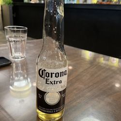Benab Family Restaurant - Had a corona as I waited for takeout
