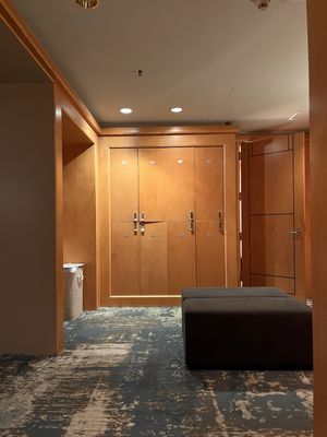 The Opus Westchester, Autograph Collection by null