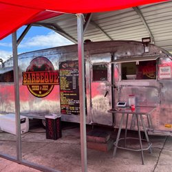 Holy Smoke Barbeque - Hands down my favorite bar b que place in town!