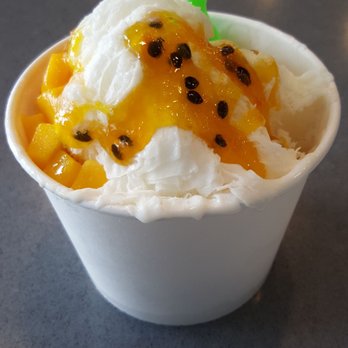 Salju Dessert - Lychee Snow with passion fruit syrup, mangos & lychee jelly - Desserts Near Me - Alhambra, California